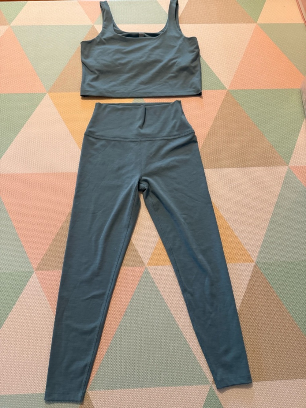 Beyond Yoga Teal Set with Cropped Tank Top - XL and Leggings - L